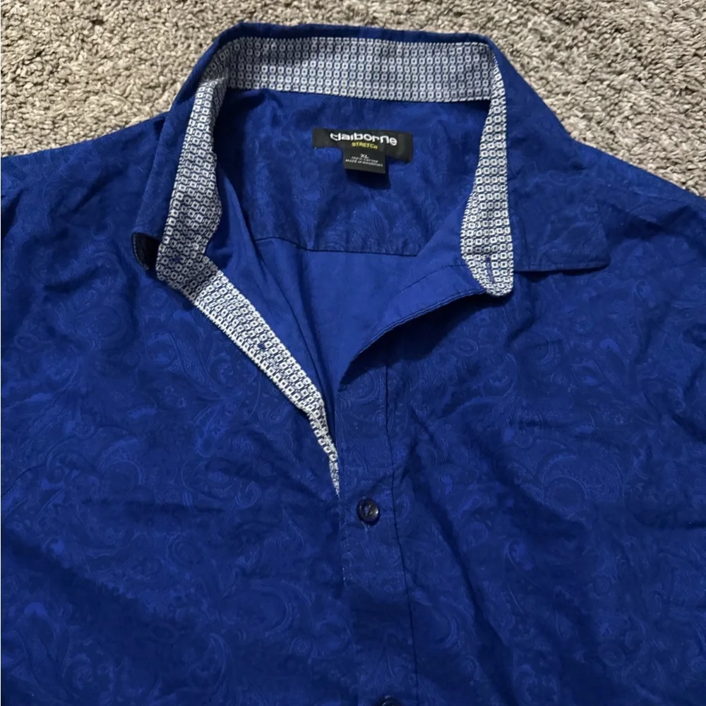 Claiborne Men's Vibrant Blue Paisley Shirt - Picture 2 of 4